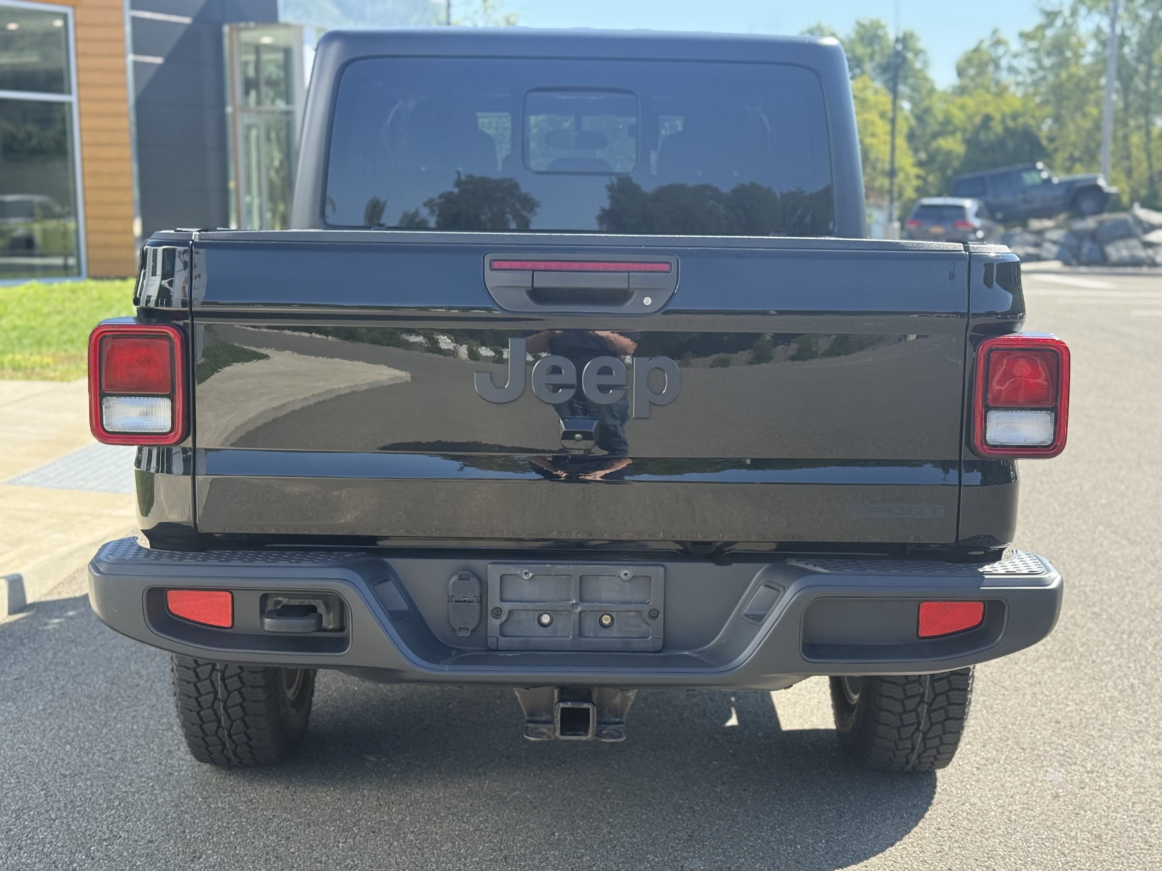 Used 2020 Jeep Gladiator Sport w/ Quick Order Package 24S AWD/4WD image 3