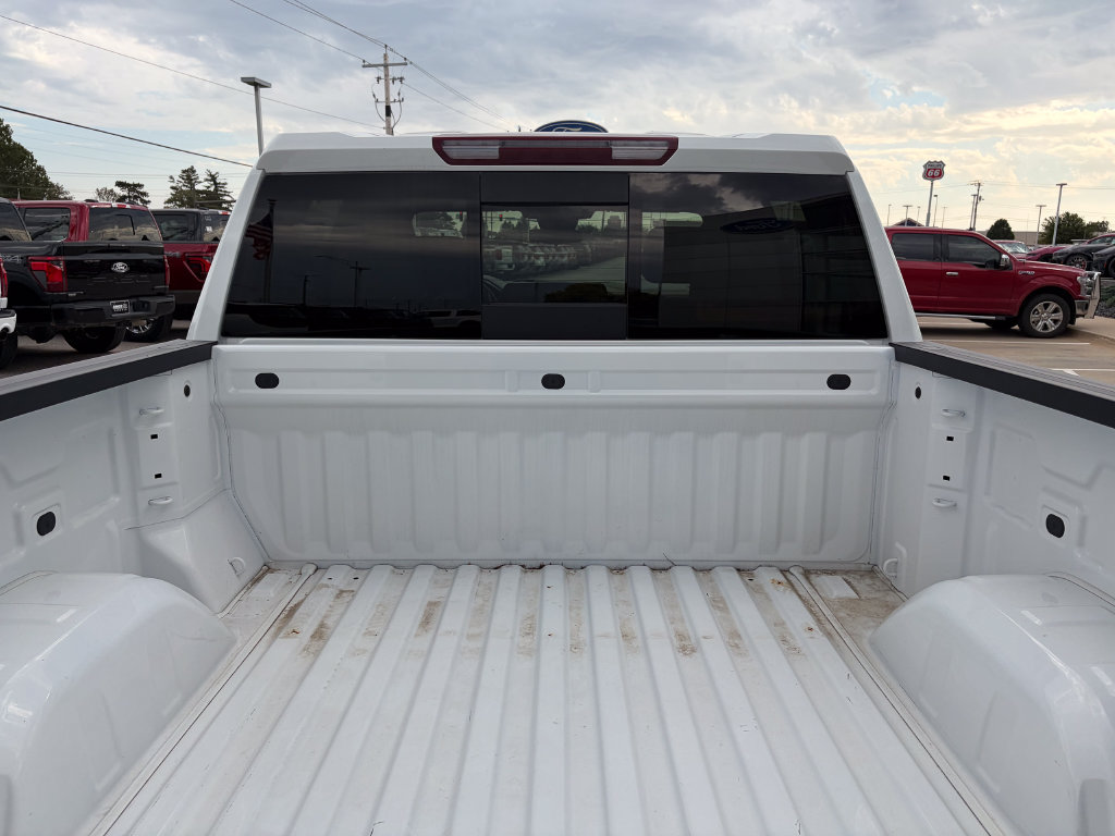 Used 2024 Chevrolet Silverado 1500 LT w/ Leather Package AWD/4WD image 15