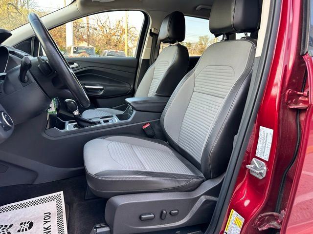 Certified 2017 Ford Escape SE w/ SE Sport Appearance Package AWD/4WD image 35