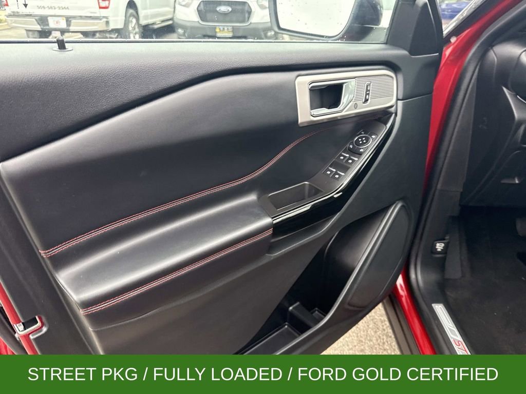 Certified 2024 Ford Explorer ST-Line w/ Class IV Trailer Tow Package image 19