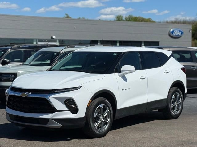 Used 2025 Chevrolet Blazer LT AWD/4WD image 20