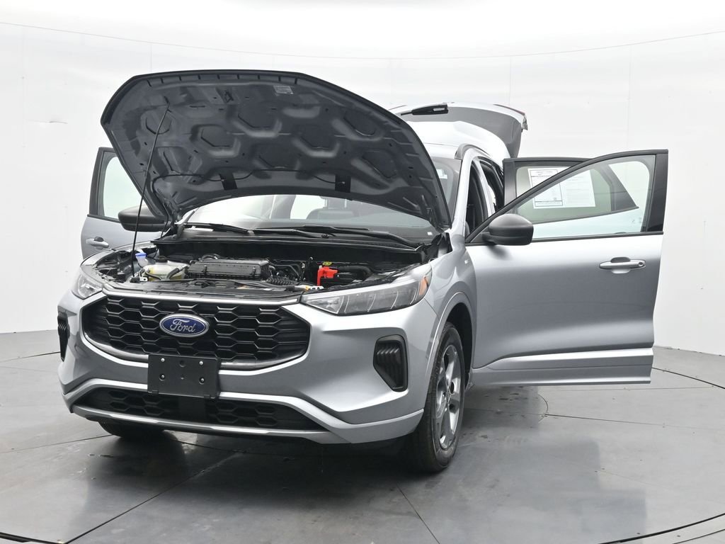 Certified 2024 Ford Escape ST-Line AWD/4WD image 23