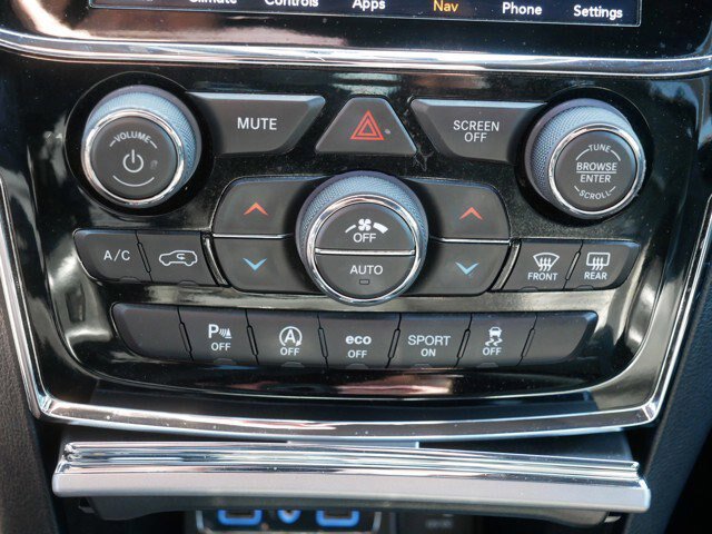 Used 2020 Jeep Grand Cherokee Limited w/ Trailer Tow Group IV AWD/4WD image 29