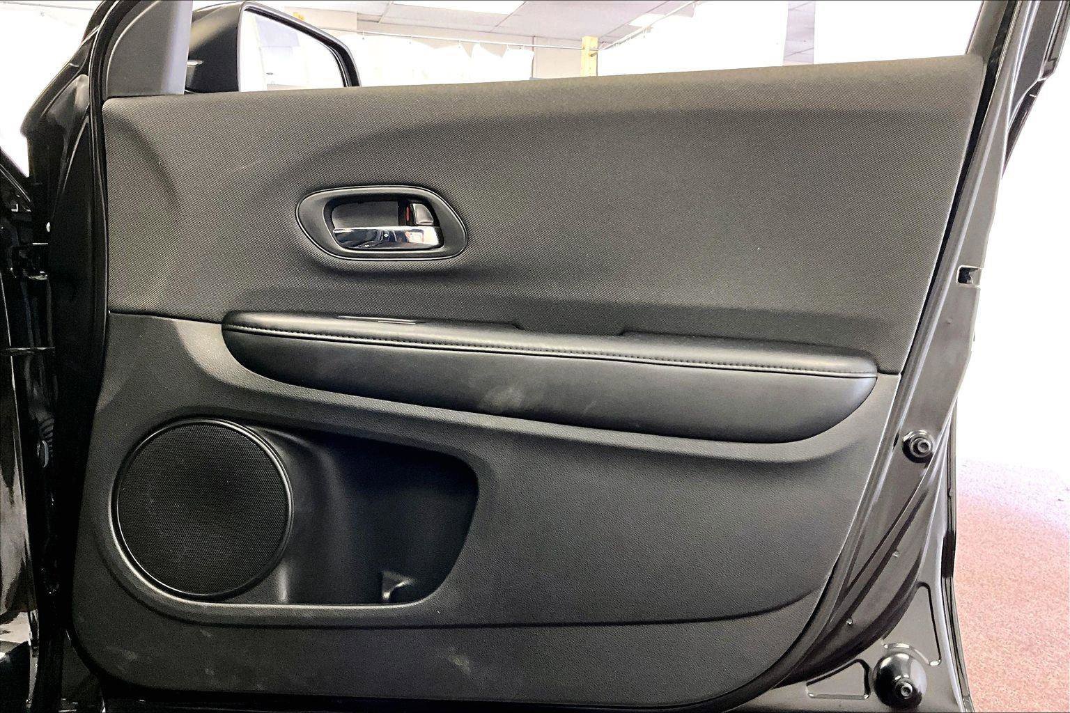 Used 2022 Honda HR-V Sport image 23