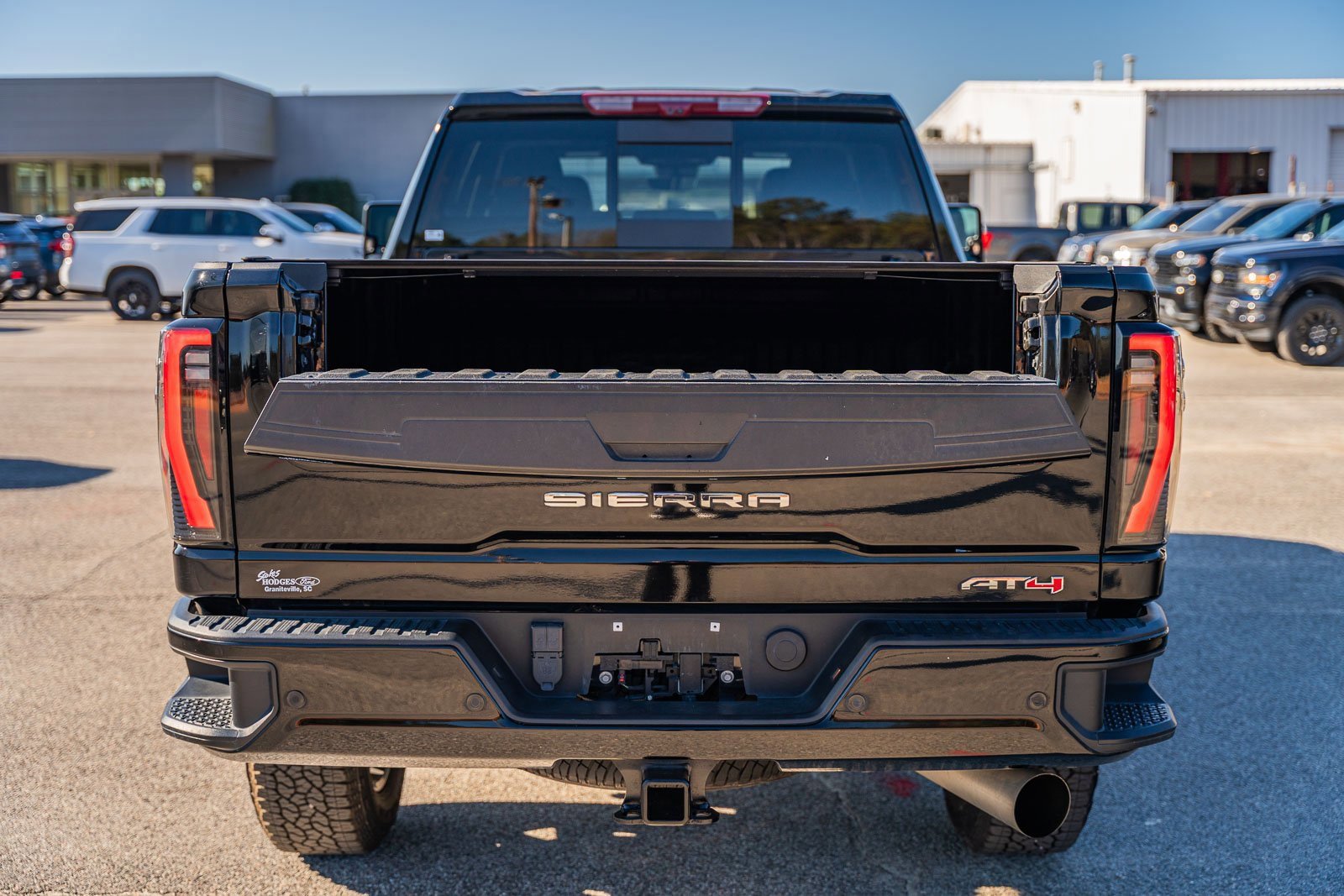 Used 2024 GMC Sierra 2500 AT4 w/ AT4 Premium Plus Package image 5