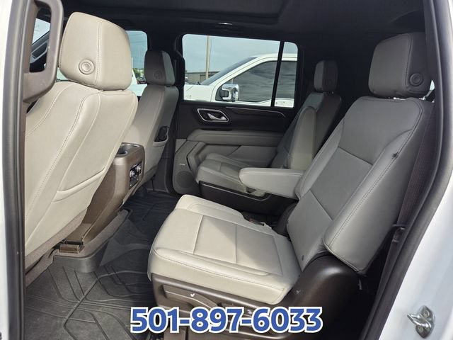 Used 2023 Chevrolet Suburban Z71 AWD/4WD image 6