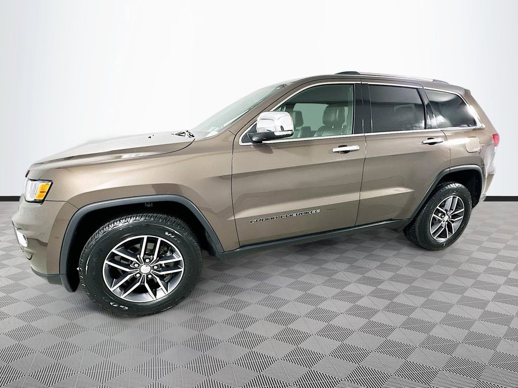 Used 2017 Jeep Grand Cherokee Limited AWD/4WD image 6