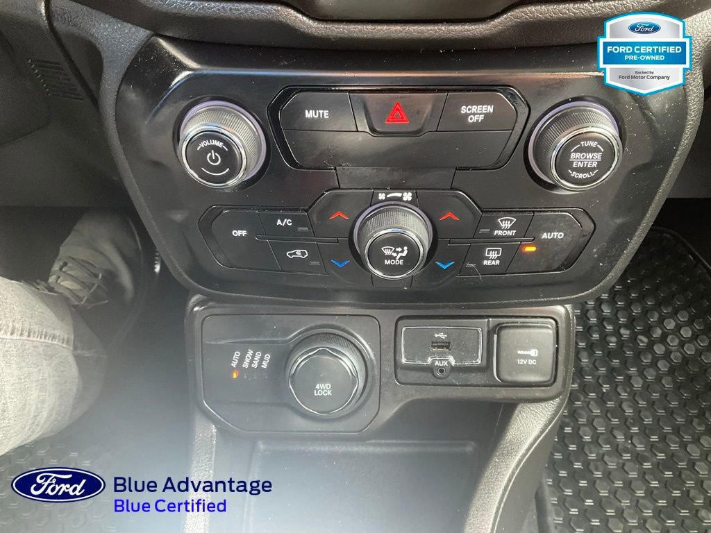 Used 2020 Jeep Renegade Limited AWD/4WD image 12
