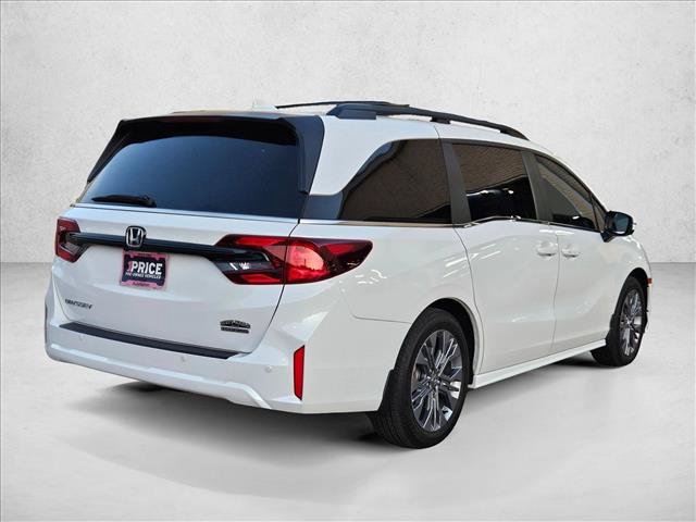 Used 2025 Honda Odyssey Touring image 5