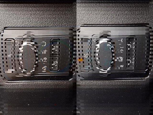 Certified 2024 Ford Escape ST-Line w/ Tech Pack #1 image 18