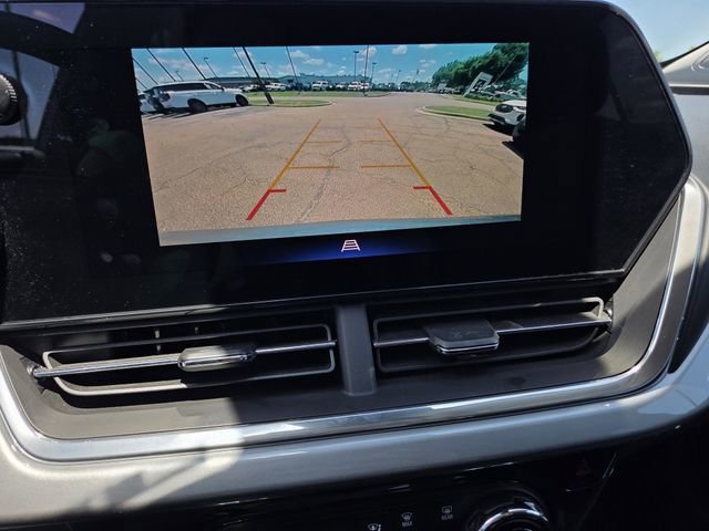 Used 2024 Chevrolet Trax LT w/ LT Convenience Package FWD image 10