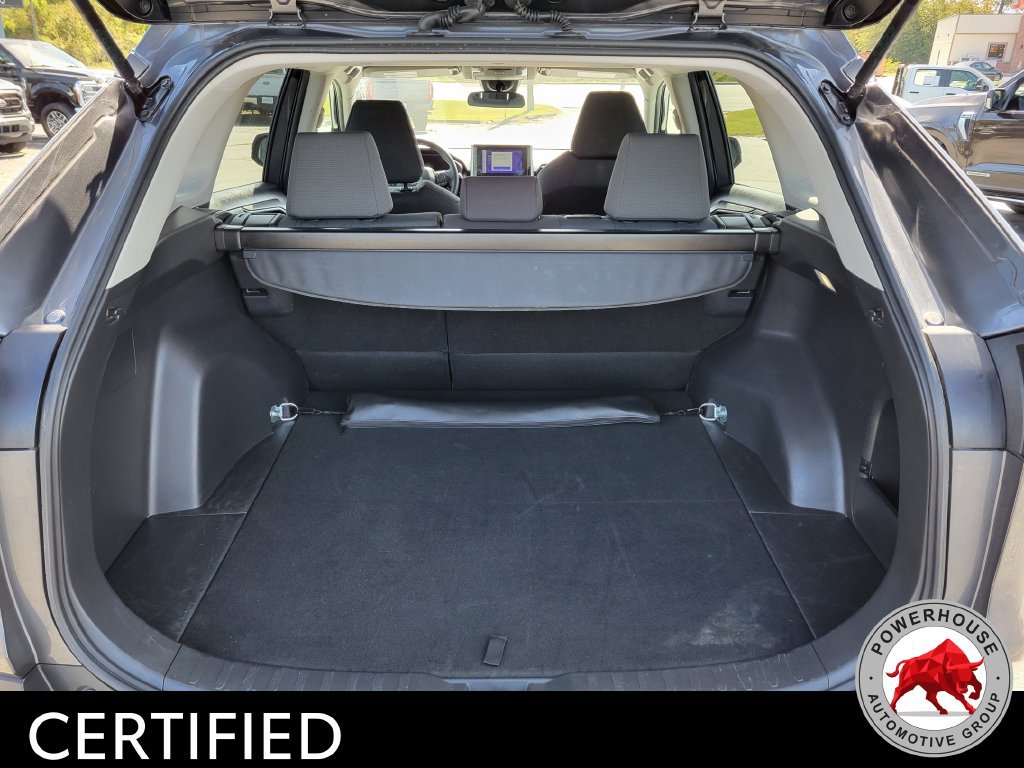 Used 2025 Toyota RAV4 XLE FWD image 14