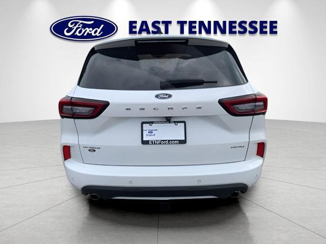 Certified 2023 Ford Escape ST-Line Select w/ Tech Pack #2 image 4