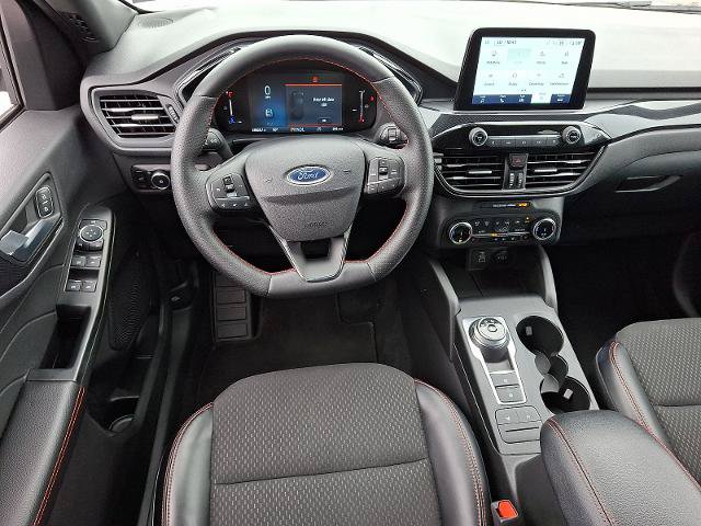 Certified 2025 Ford Escape ST-Line Select AWD/4WD image 11