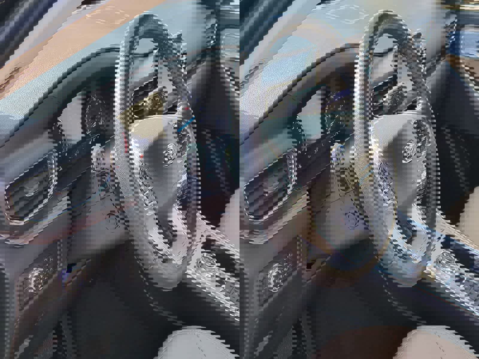 Certified 2023 Ford Explorer Limited w/ Equipment Group 301A image 10