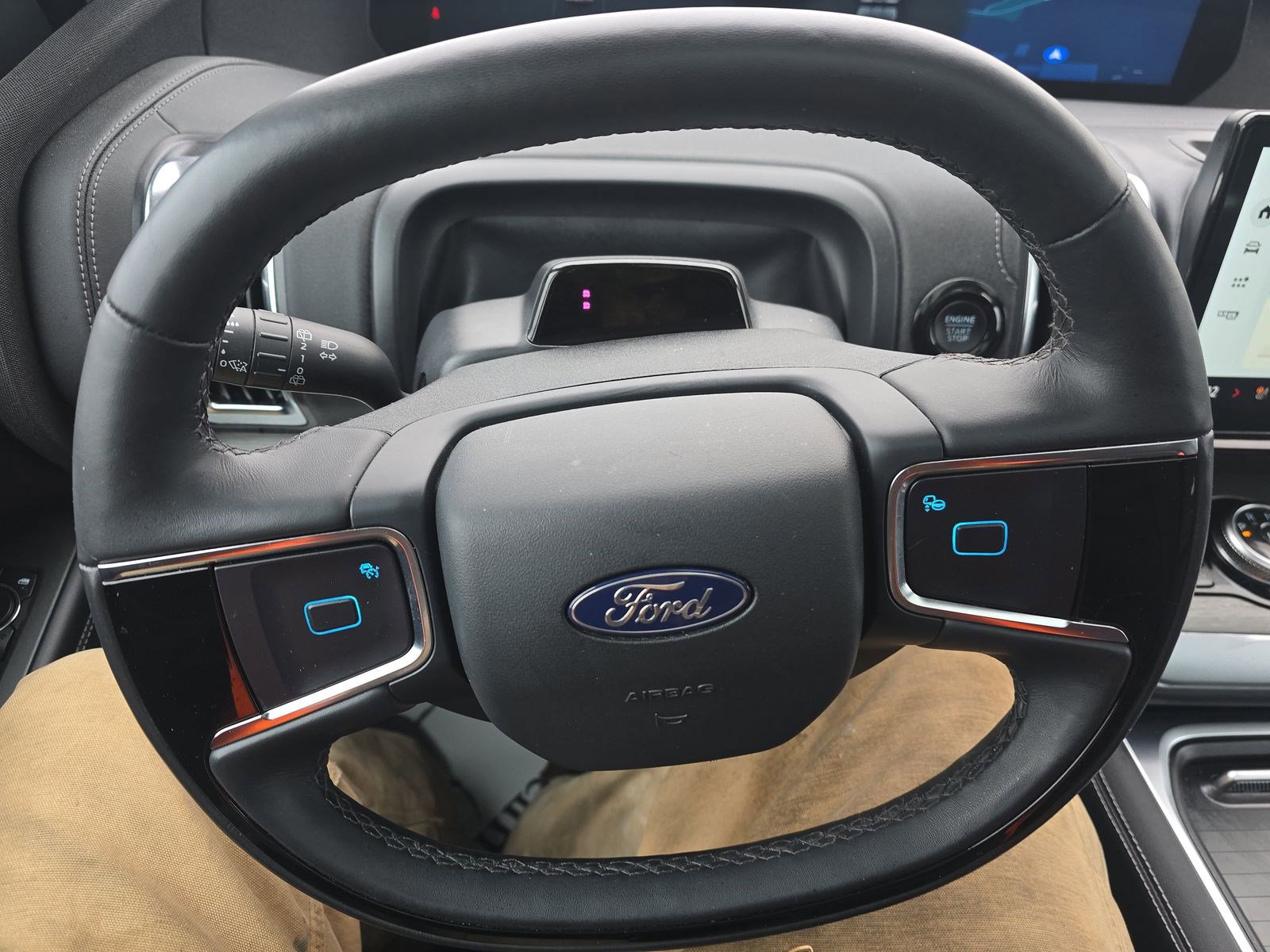 Certified 2025 Ford Expedition Max Platinum AWD/4WD image 36