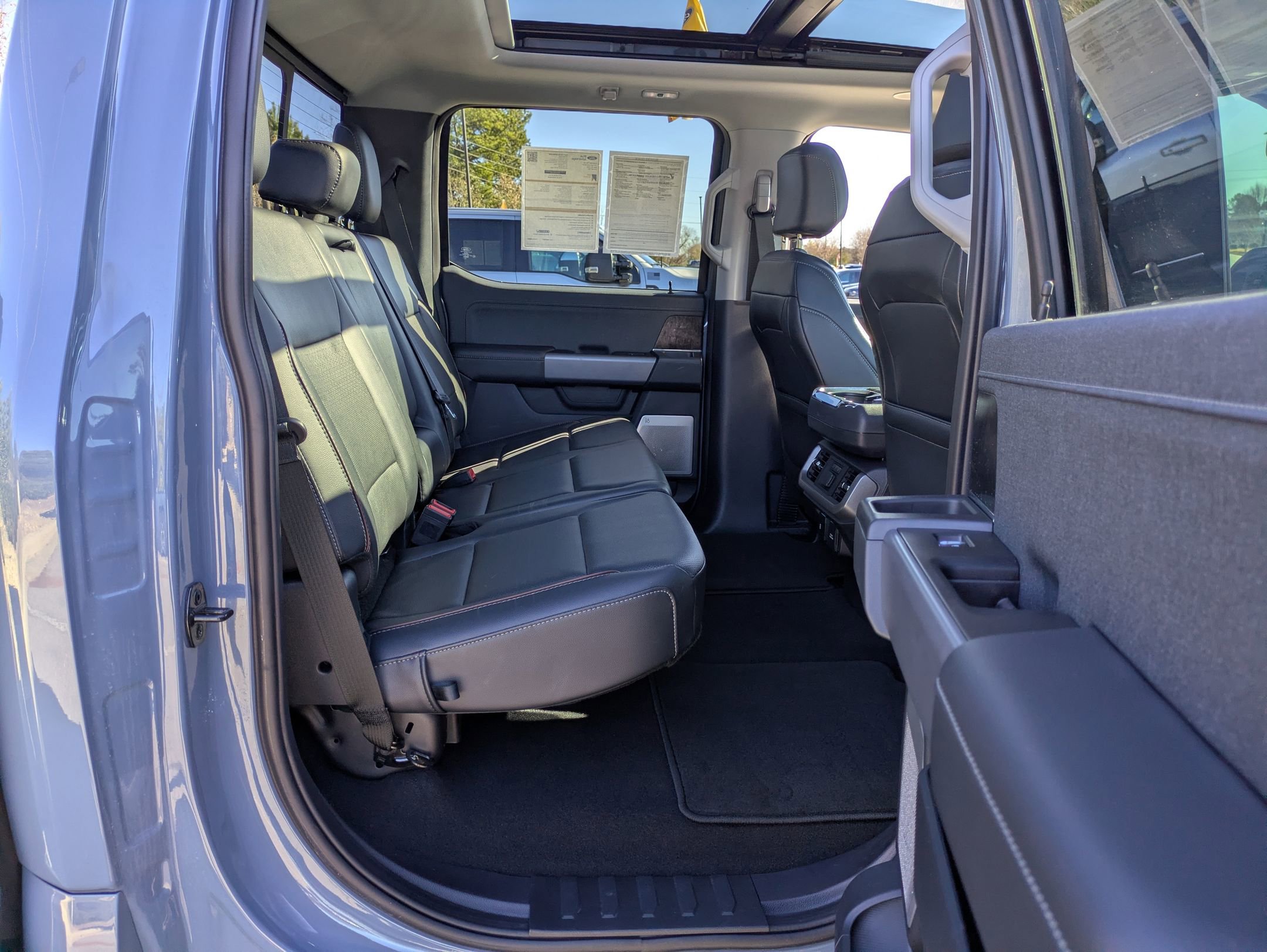 Certified 2023 Ford F150 Lariat w/ Equipment Group 502A High image 40