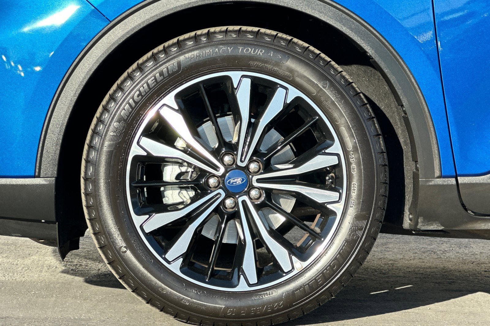 Certified 2022 Ford Escape SE w/ SE Sport Appearance Package image 25