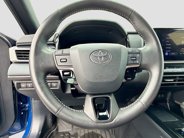 Used 2025 Toyota Camry SE w/ Convenience Package AWD/4WD image 17