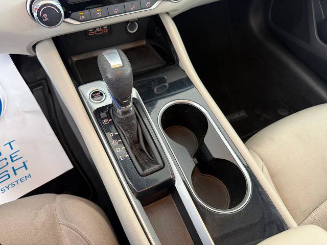 Used 2024 Nissan Altima 2.5 SV FWD image 16