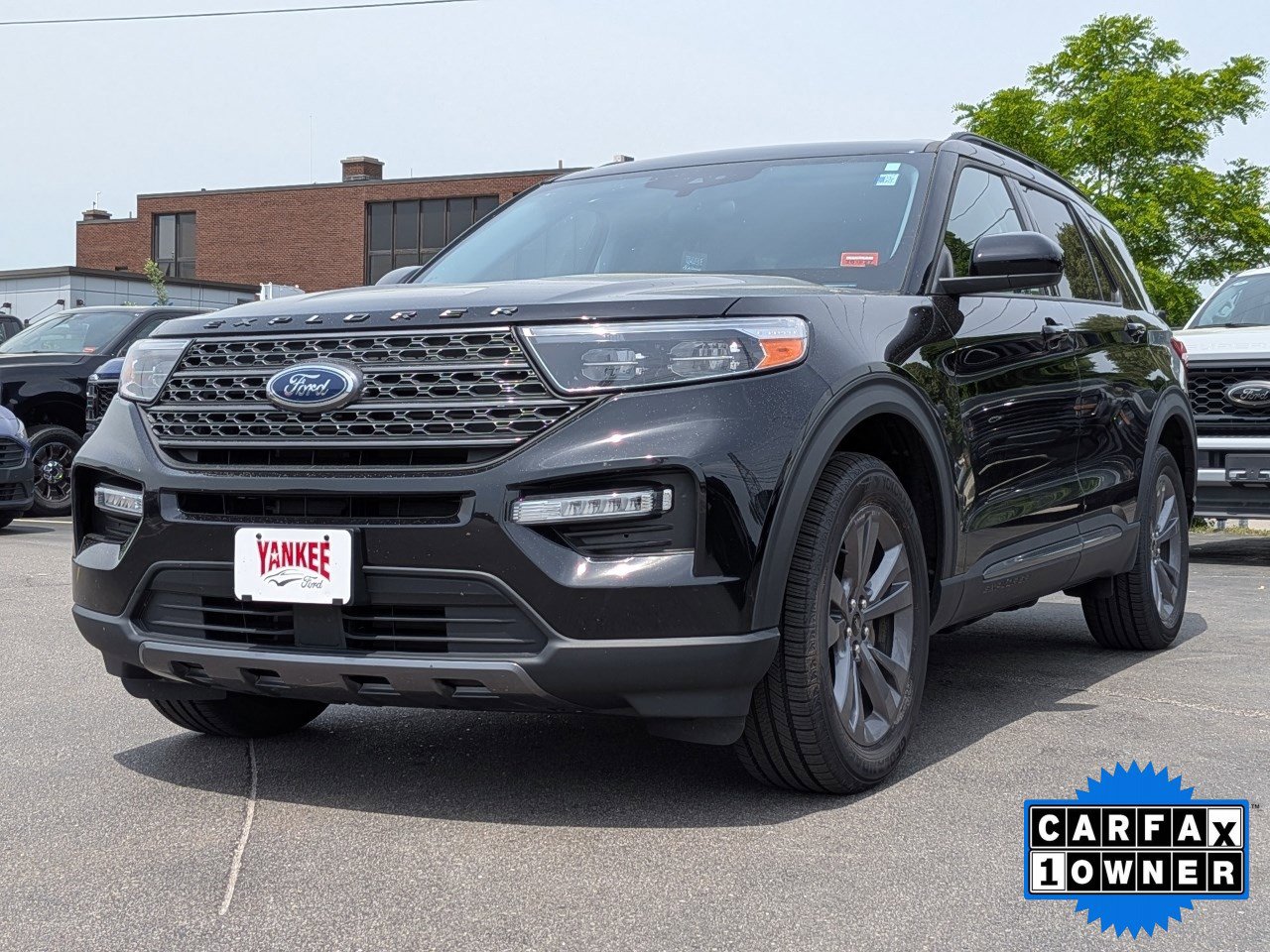Certified 2023 Ford Explorer XLT w/ Equipment Group 202A AWD/4WD image 8