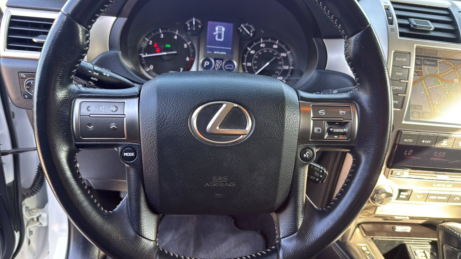 Used 2018 Lexus GX 460 w/ Navigation Package AWD/4WD image 12