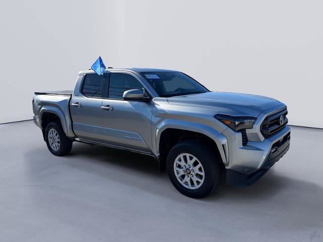Used 2024 Toyota Tacoma SR5 AWD/4WD image 7