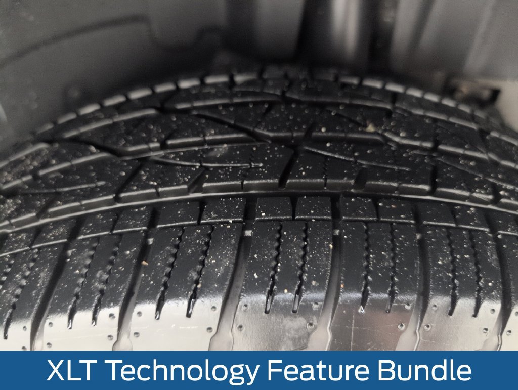 Certified 2019 Ford Explorer XLT w/ Equipment Group 202A FWD image 21