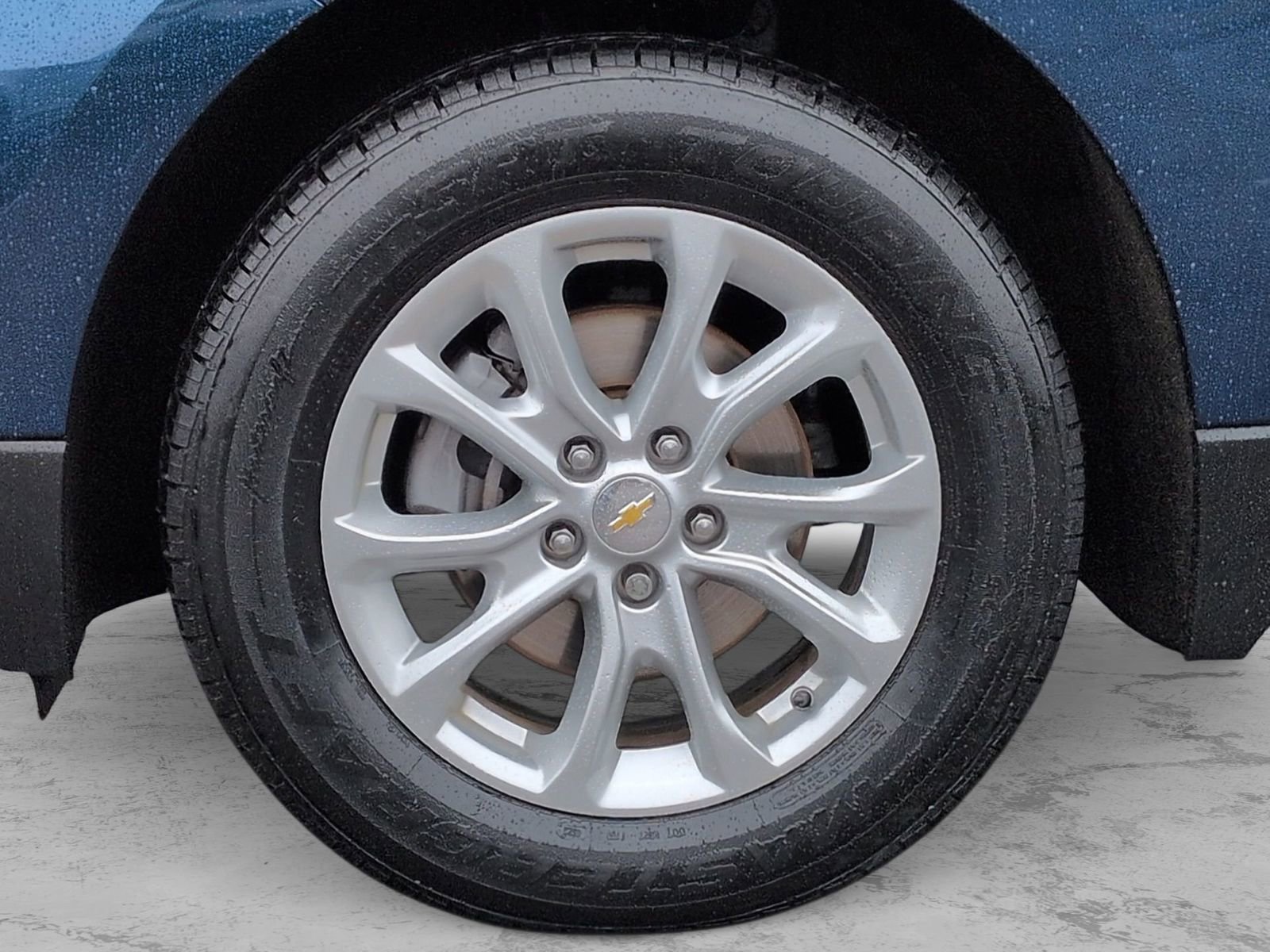 Used 2019 Chevrolet Equinox LT w/ Driver Convenience Package image 17