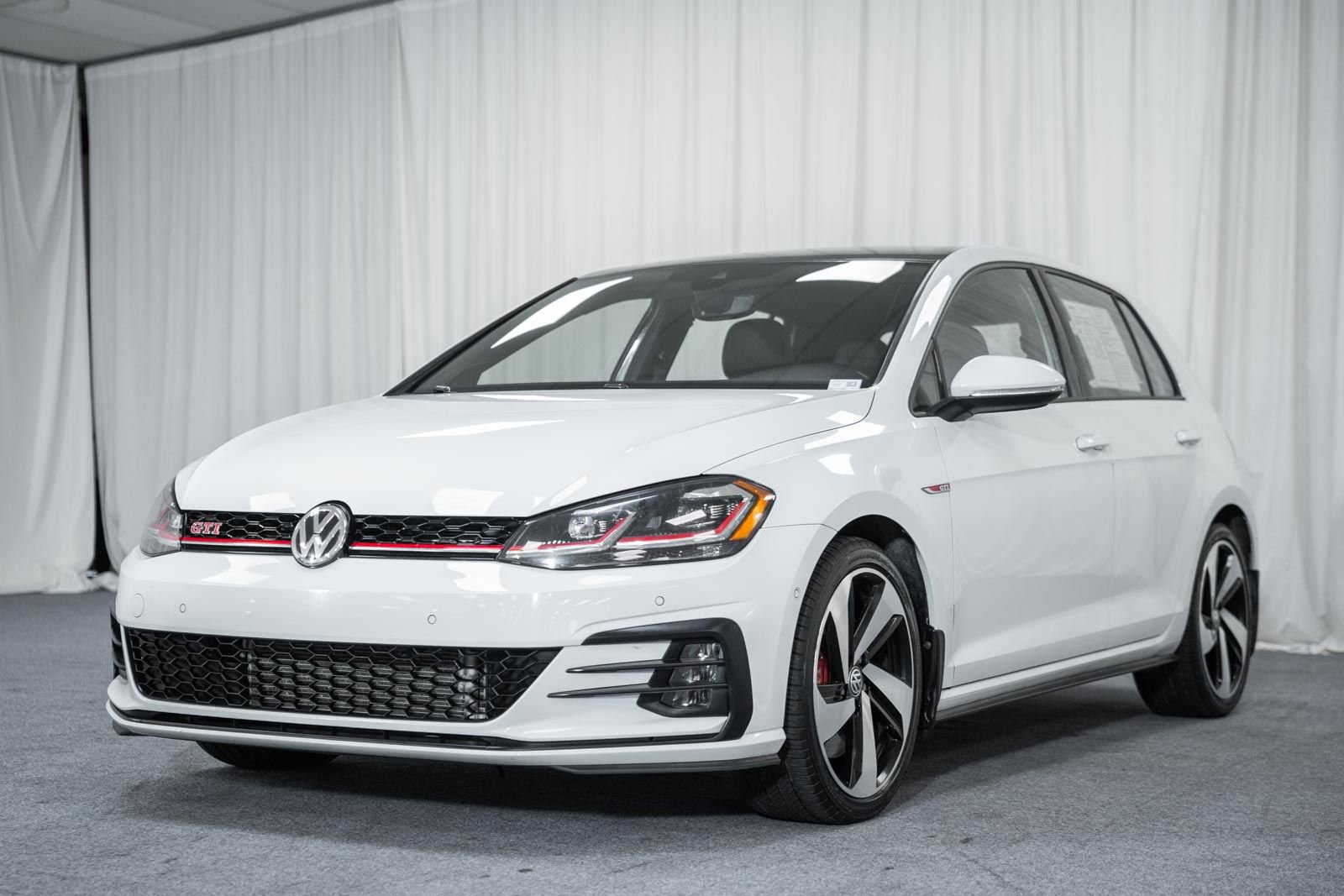 Used 2019 Volkswagen GTI Autobahn image 3