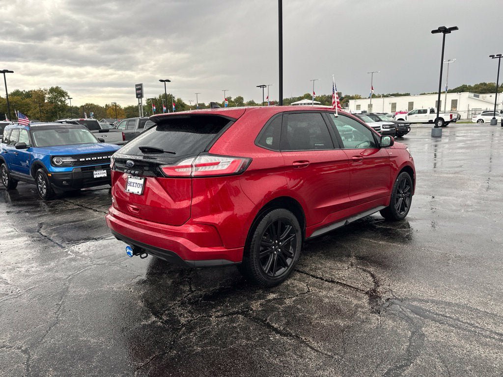 Certified 2024 Ford Edge ST-Line w/ Class II Trailer Tow Package AWD/4WD image 5