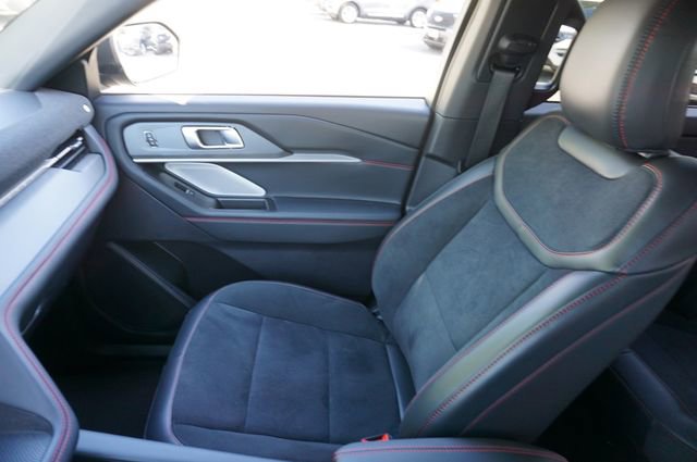 Certified 2025 Ford Explorer ST w/ Sun And Sound Package AWD/4WD image 40