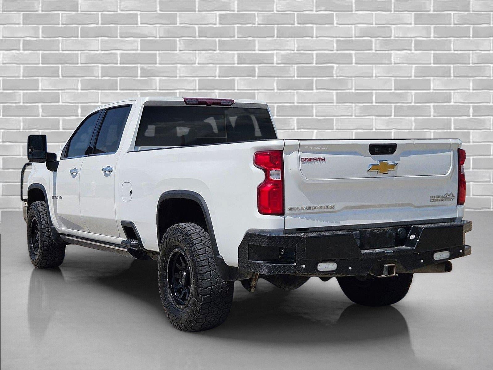 Used 2022 Chevrolet Silverado 3500 High Country w/ Safety Package II AWD/4WD image 7