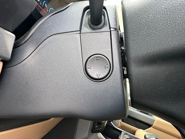 Certified 2022 Ford F150 Lariat w/ Equipment Group 502A High image 28