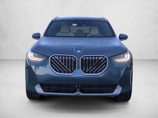 Used 2025 BMW X3 xDrive30i AWD/4WD image 2