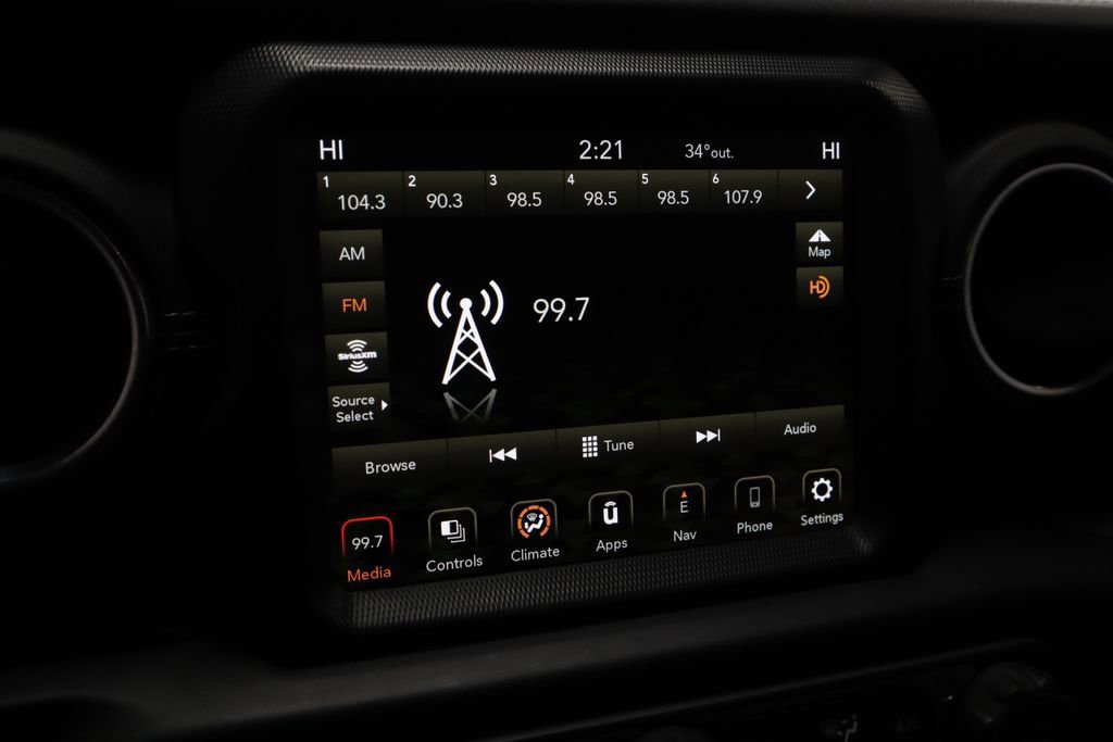 Used 2023 Jeep Wrangler Unlimited Sahara AWD/4WD image 10