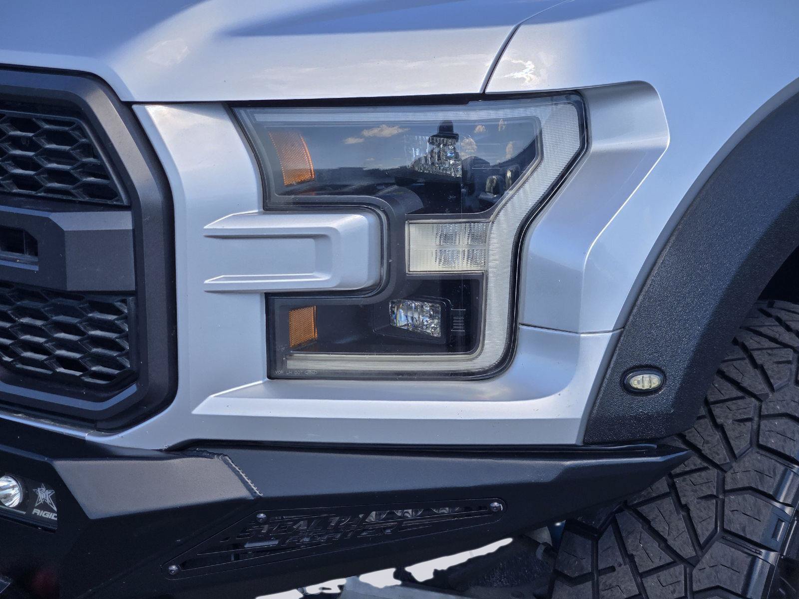 Certified 2018 Ford F150 Raptor w/ Equipment Group 802A Luxury AWD/4WD image 10
