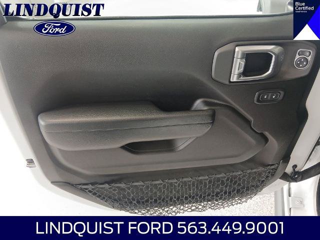 Used 2024 Jeep Wrangler Unlimited Rubicon w/ Technology Group AWD/4WD image 10