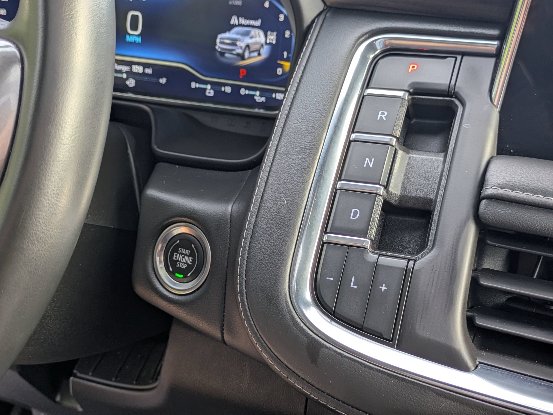 Used 2023 Chevrolet Tahoe Z71 AWD/4WD image 24