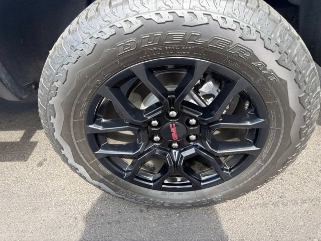 Used 2025 GMC Canyon AT4 AWD/4WD image 25
