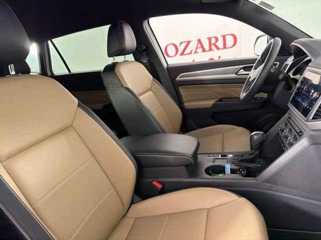 Used 2021 Volkswagen Atlas Cross Sport SE FWD image 16