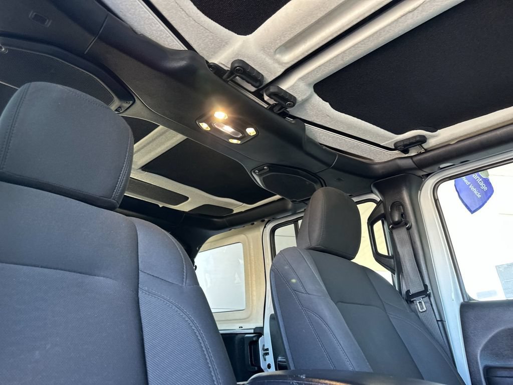 Used 2020 Jeep Wrangler Unlimited Sport S AWD/4WD image 16