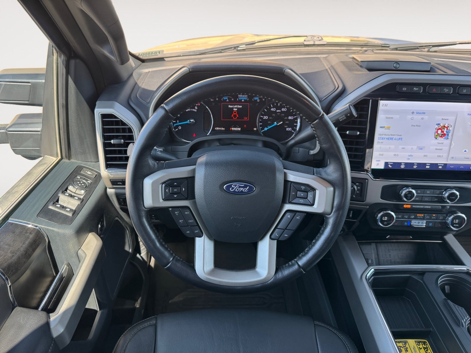 Certified 2022 Ford F250 Lariat w/ Lariat Ultimate Package AWD/4WD image 12