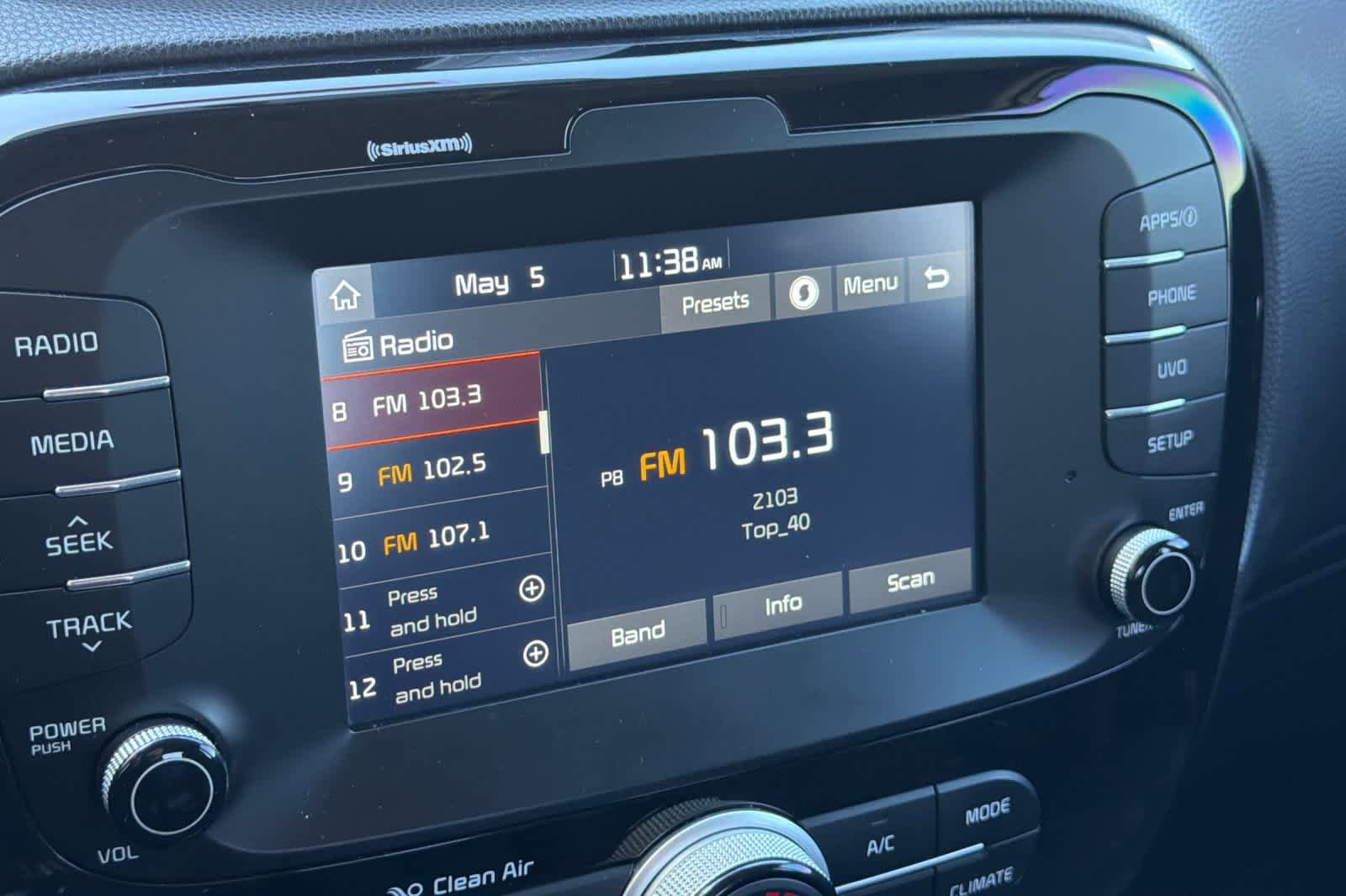Used 2018 Kia Soul ! FWD image 18