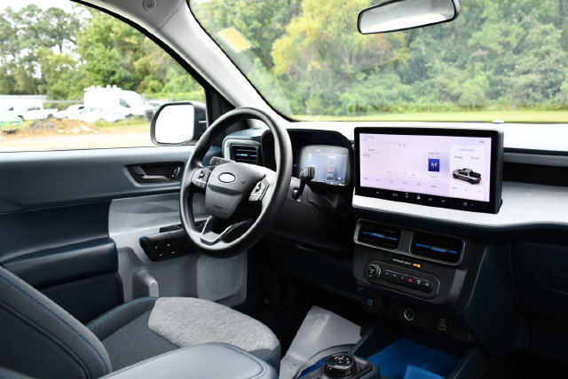 Certified 2026 Ford Maverick XLT AWD/4WD image 25