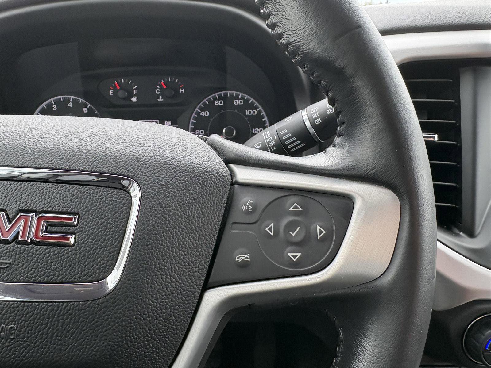 Used 2019 GMC Acadia SLE FWD image 11