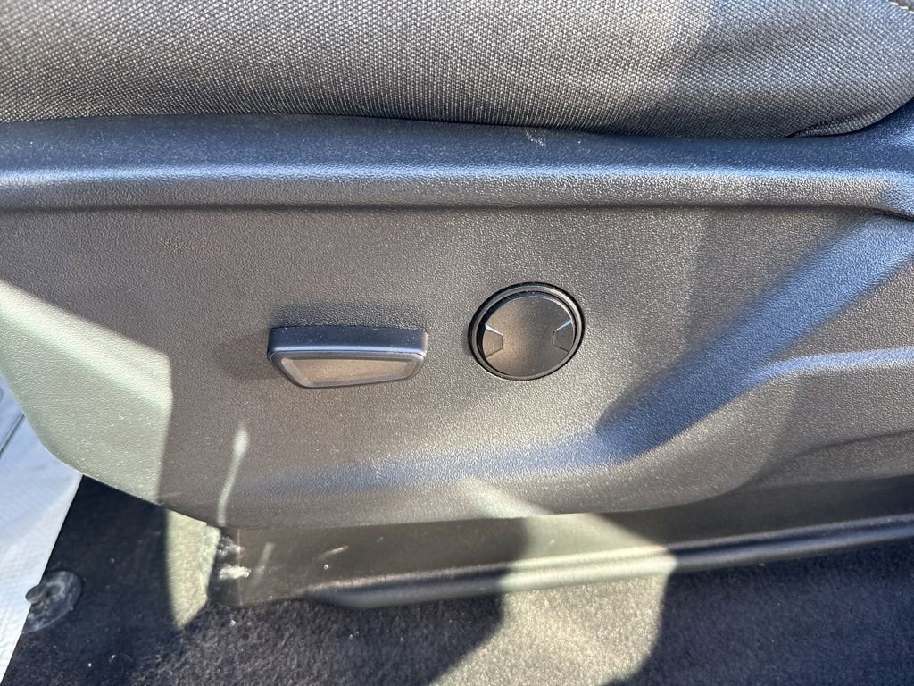 Certified 2025 Ford F150 XLT w/ Equipment Group 301A Standard image 11