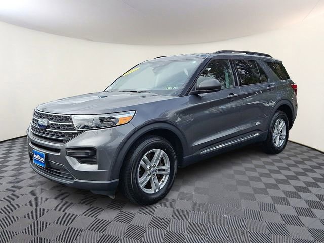 Certified 2022 Ford Explorer XLT w/ Class IV Trailer Tow Package image 4