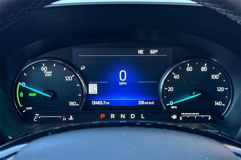 Certified 2021 Ford Escape SE w/ SE Sport Appearance Package image 23