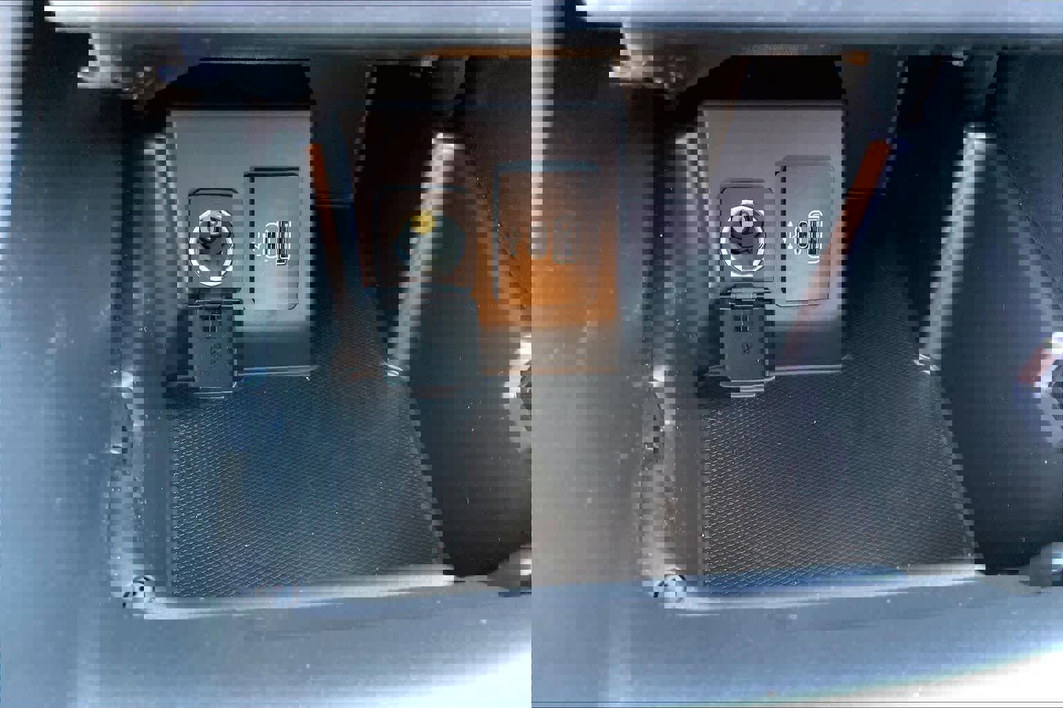 Certified 2025 Ford Explorer Active image 32